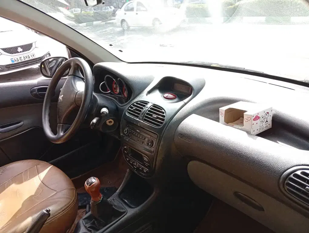 پژو ۲۰۶ صندوق دار v8 - 1399