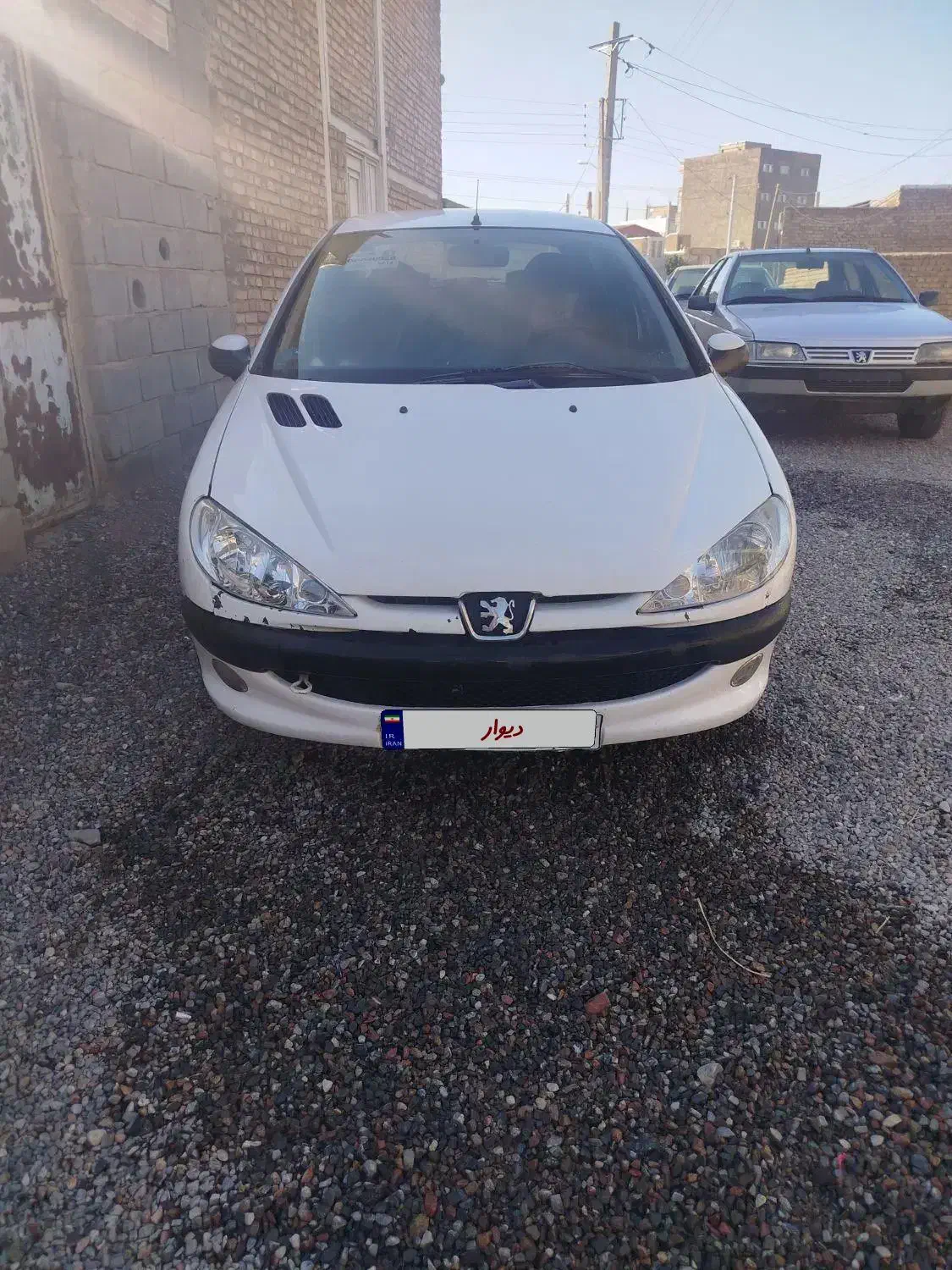 پژو ۲۰۶ صندوق دار v8 - 1391