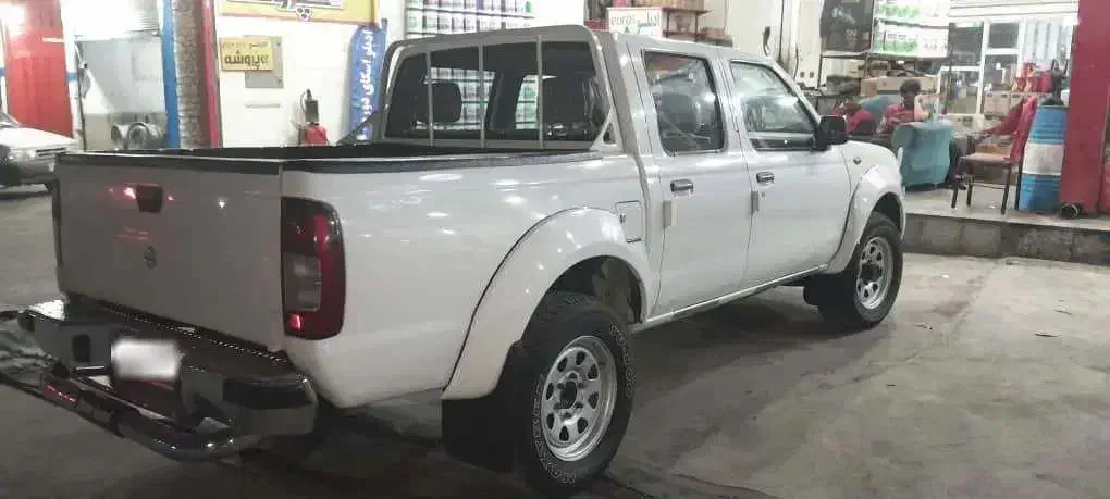 نیسان پیکاپ دو کابین دنده ای - 1391
