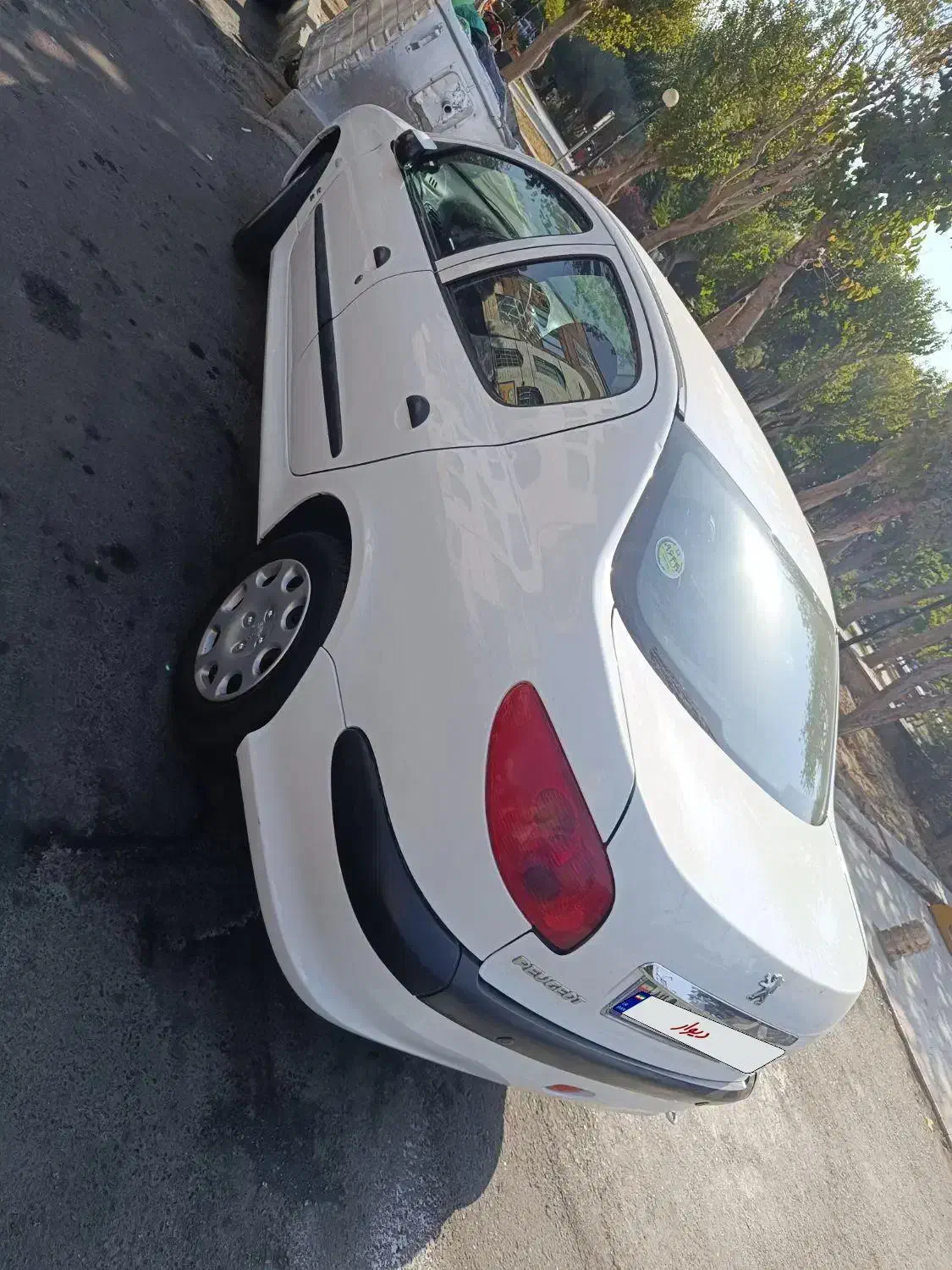 پژو ۲۰۶ صندوق دار v8 - 1396