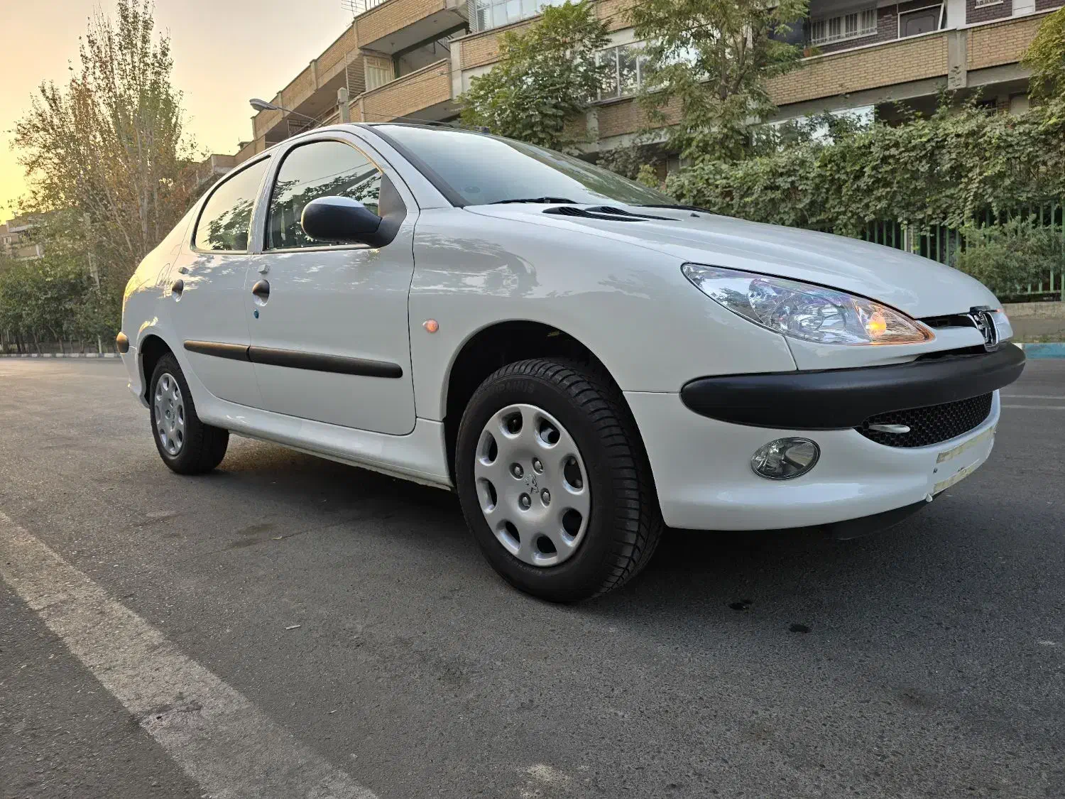 پژو ۲۰۶ صندوق دار v8 - 1398