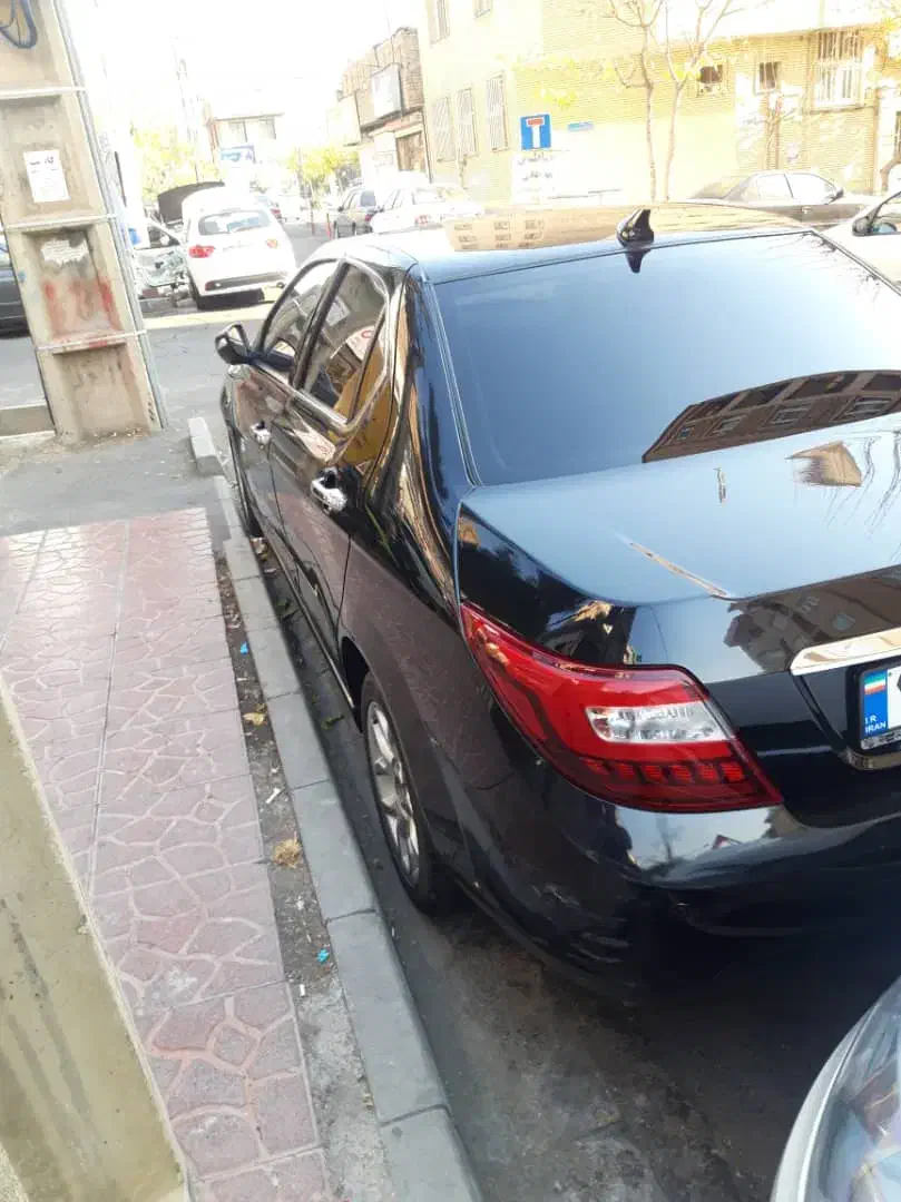 دنا پلاس توربو اتوماتیک - 1401