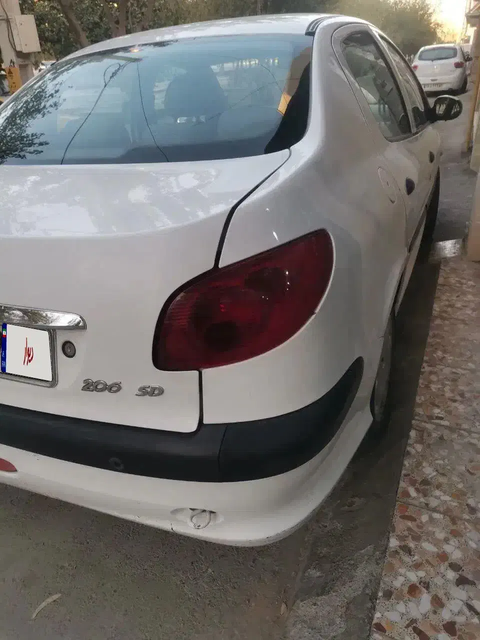 پژو ۲۰۶ صندوق دار v8 - 1397