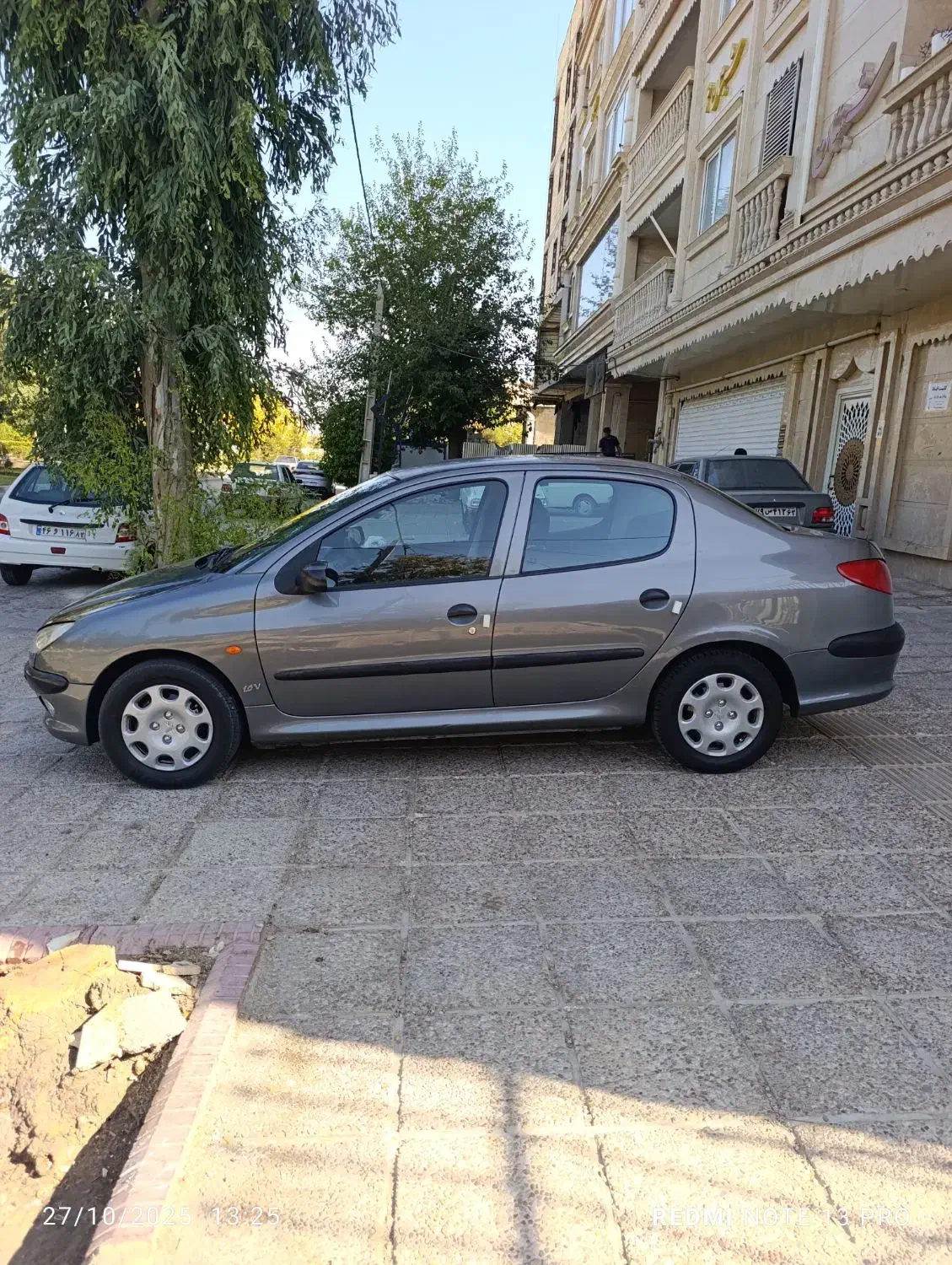 پژو ۲۰۶ صندوق دار v8 - 1395
