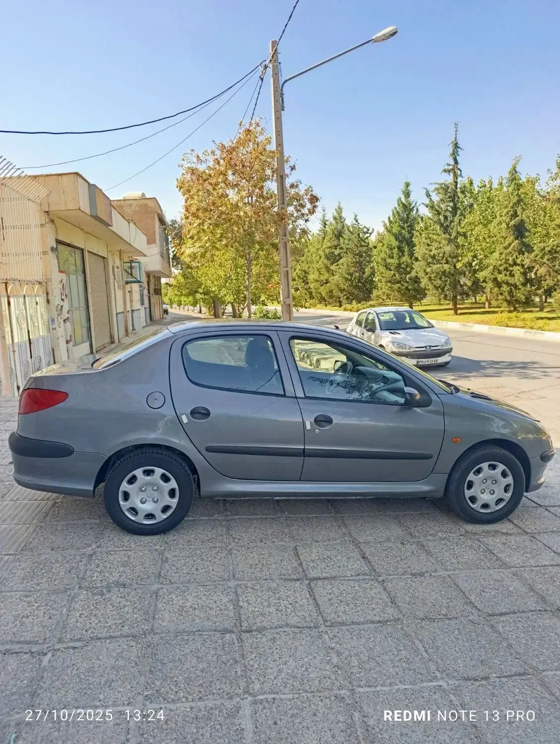 پژو ۲۰۶ صندوق دار v8 - 1395