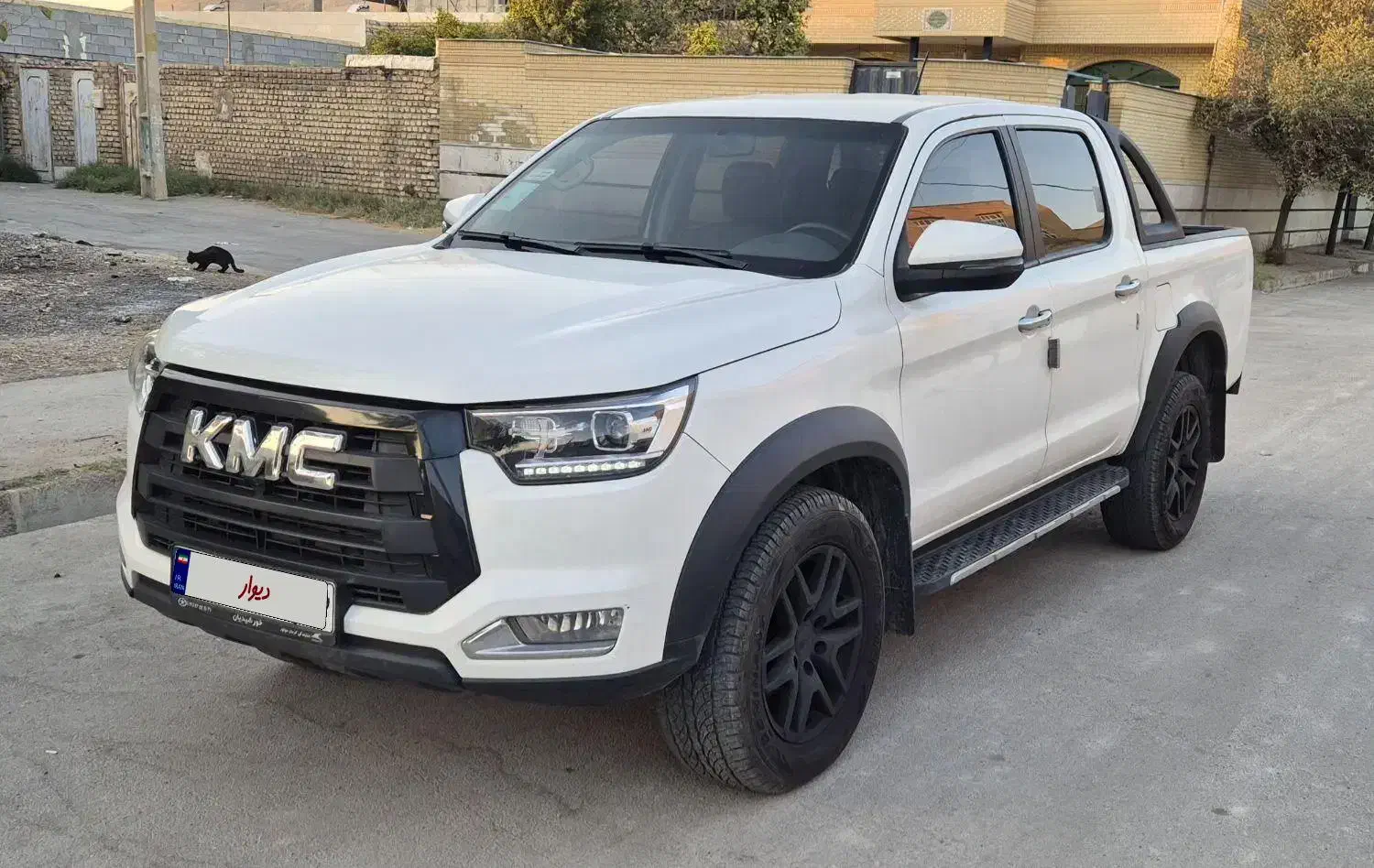 خودرو کی ام سی، T8 آگهی ann_20888676