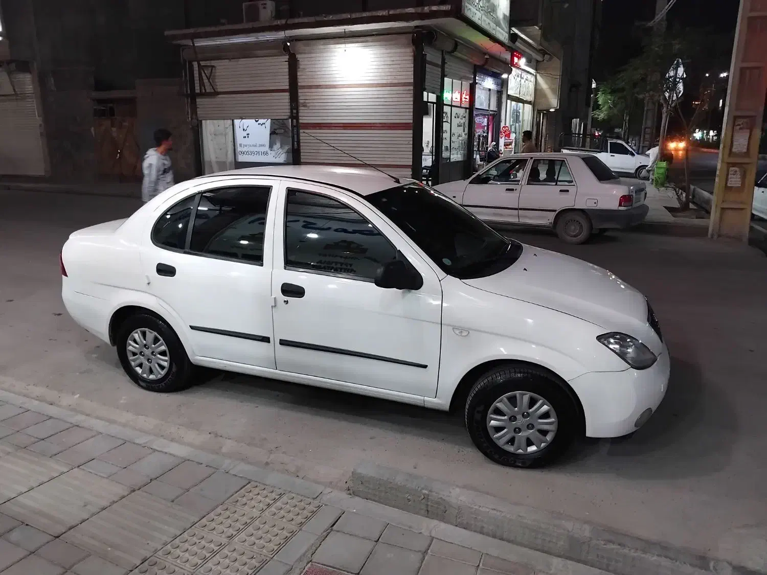 تیبا صندوق دار SX - 1401
