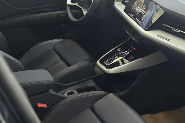 آئودی الکتریکی Q5 ۴۰ - 2024