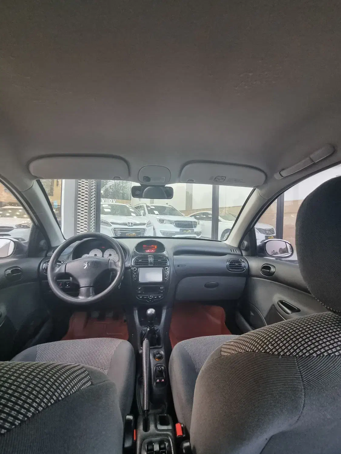 پژو ۲۰۶ صندوق دار v8 - 1398