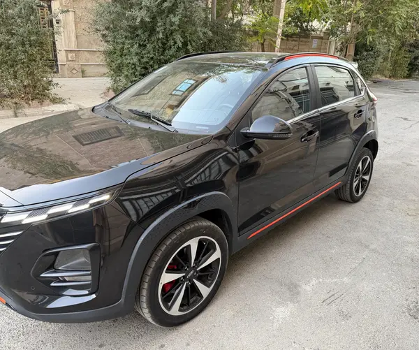 ام وی ام X33 کراس دنده‌ای - 1402