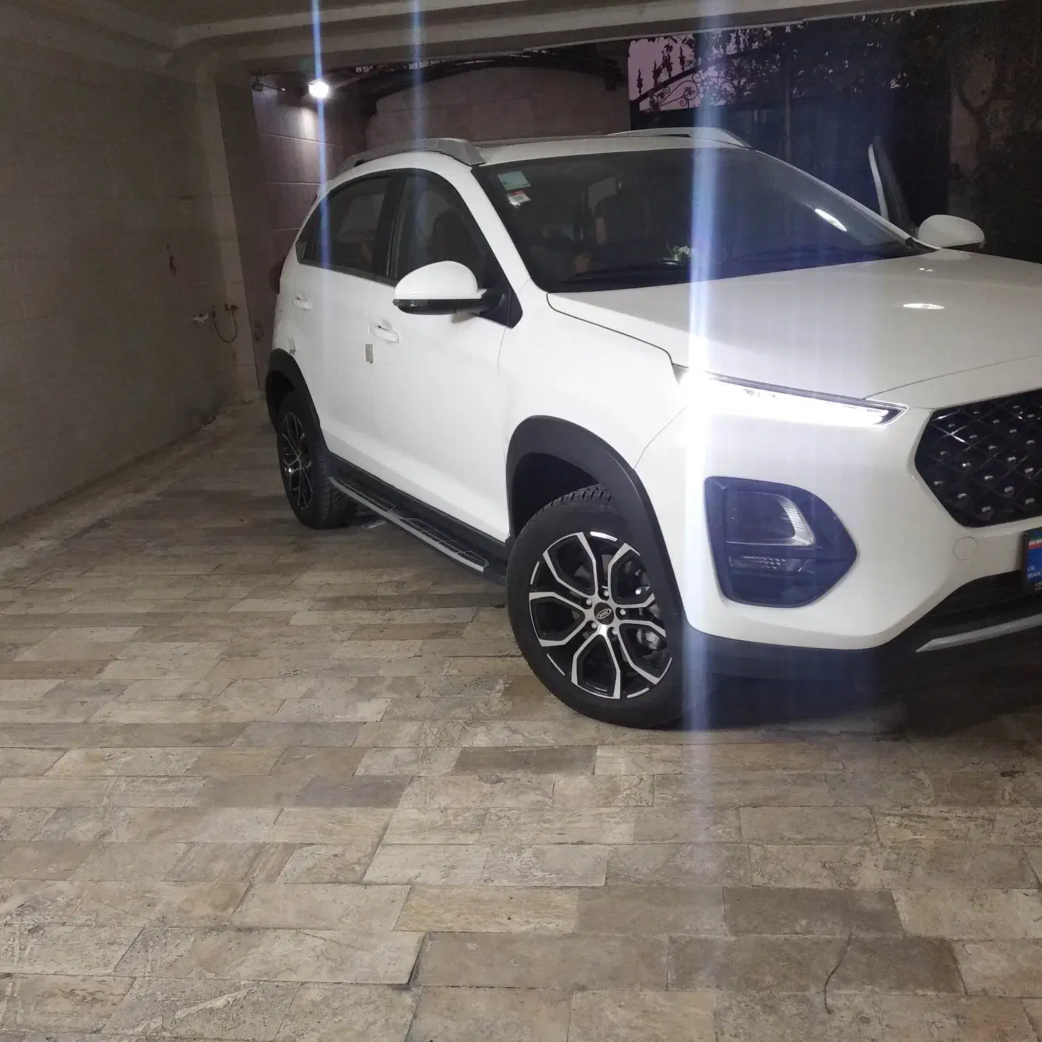 ام وی ام X22 پرو دنده‌ای - 1403