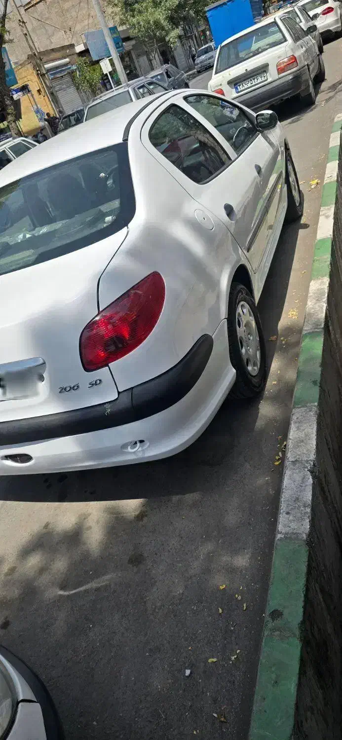 پژو ۲۰۶ صندوق دار v8 - 1397