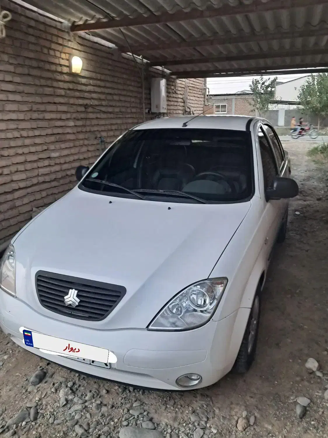 تیبا صندوق دار SX - 1401