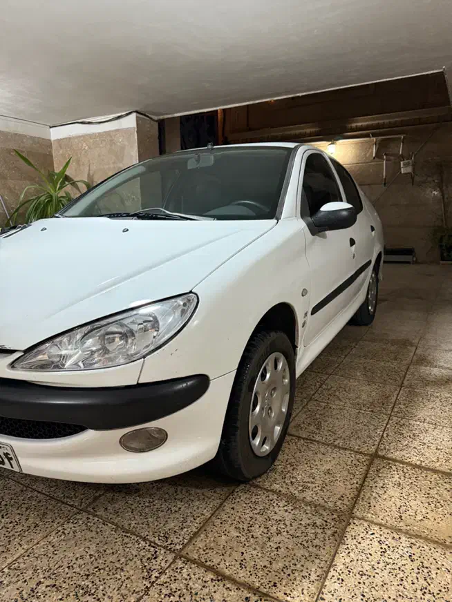 پژو ۲۰۶ صندوق دار v8 - 1395