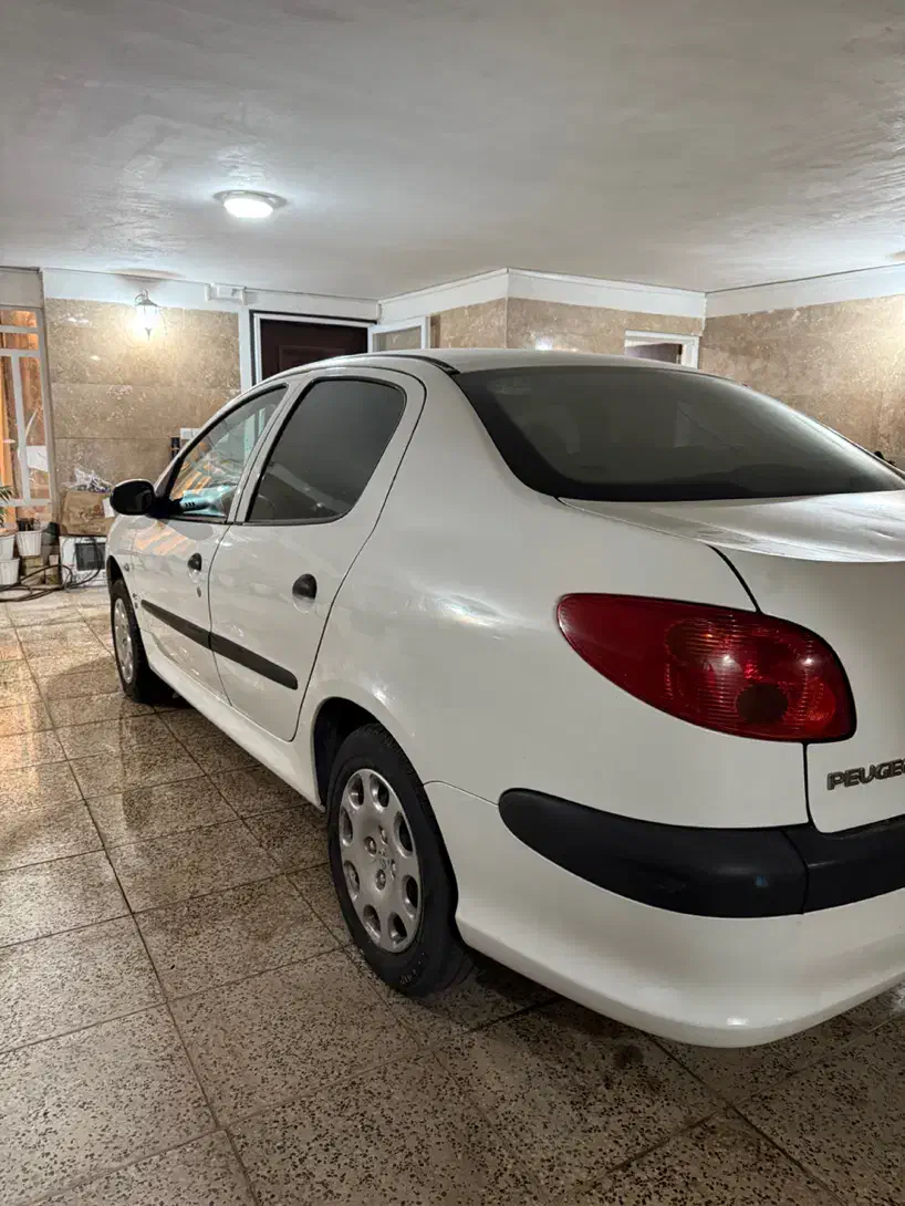 پژو ۲۰۶ صندوق دار v8 - 1395