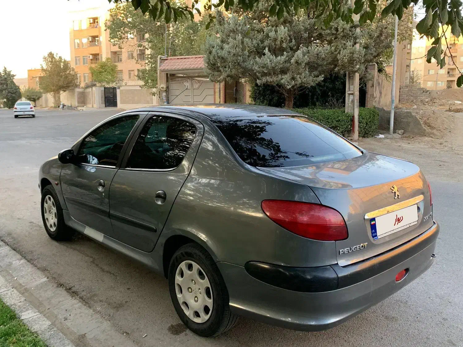 پژو ۲۰۶ صندوق دار v19 - 1386