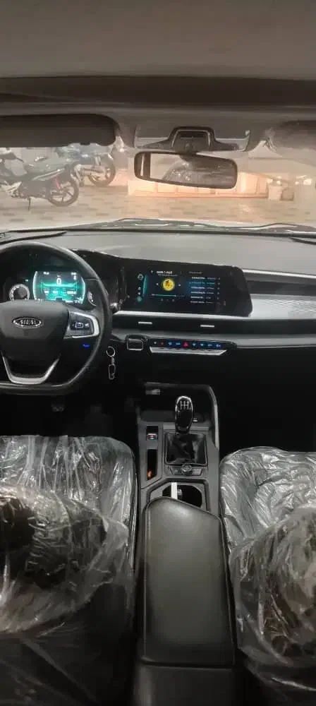 ام وی ام X33 کراس دنده‌ای - 1402