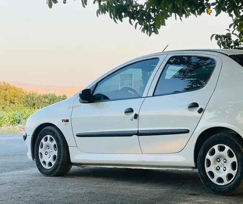 پژو ۲۰۶ صندوق دار v8 - 1388