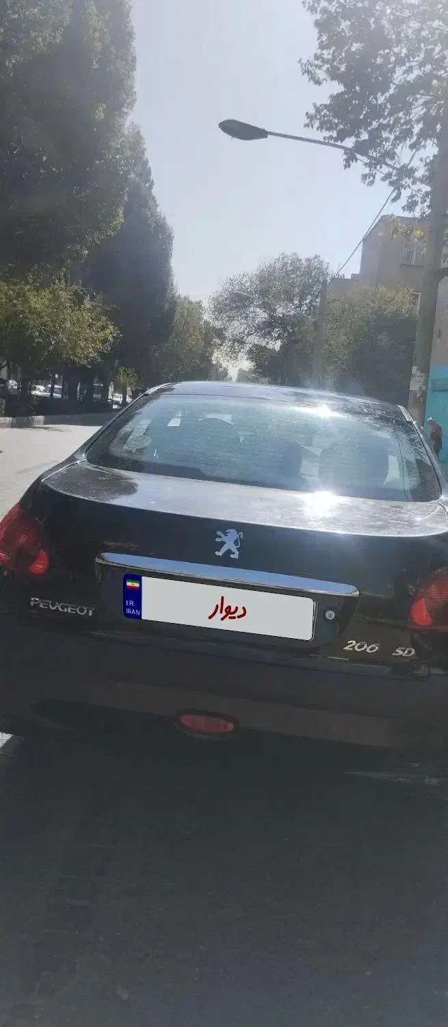 پژو ۲۰۶ صندوق دار v8 - 1397