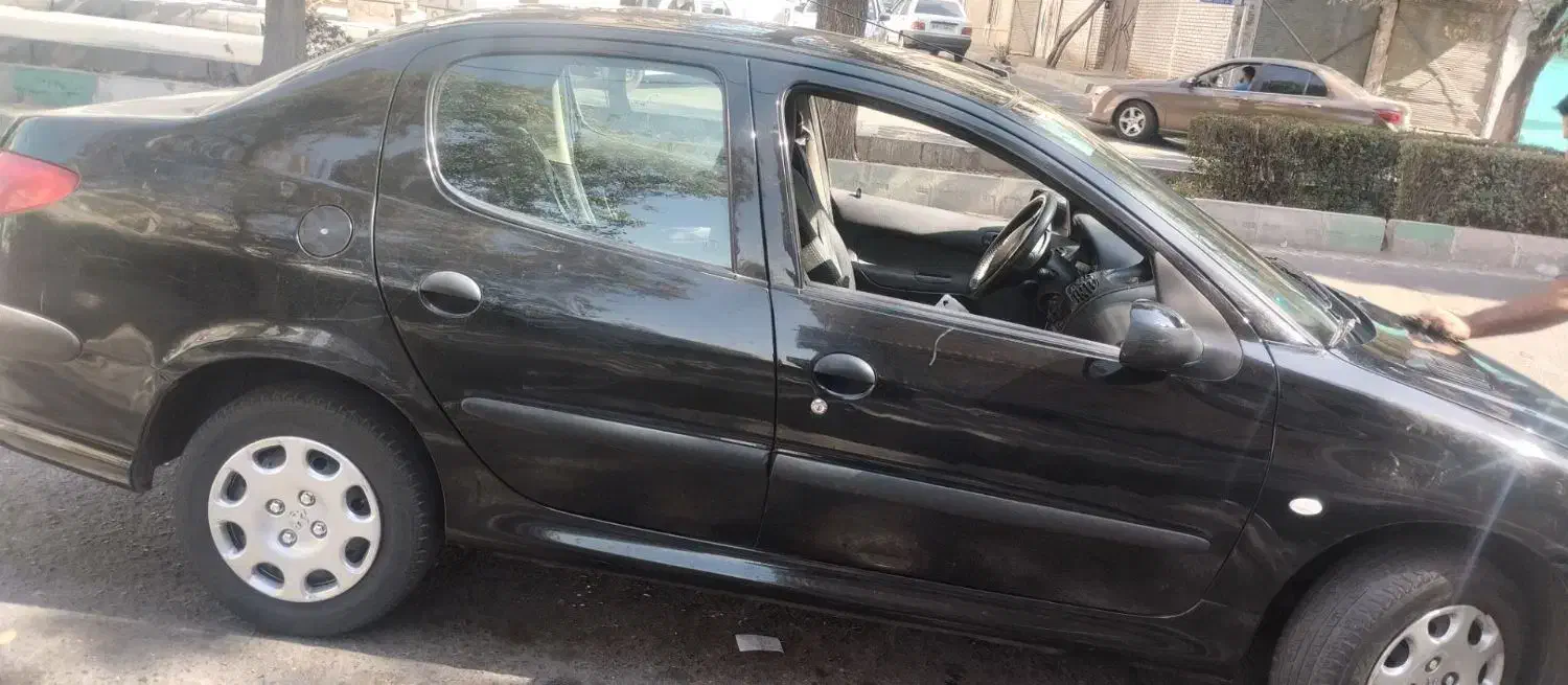 پژو ۲۰۶ صندوق دار v8 - 1397