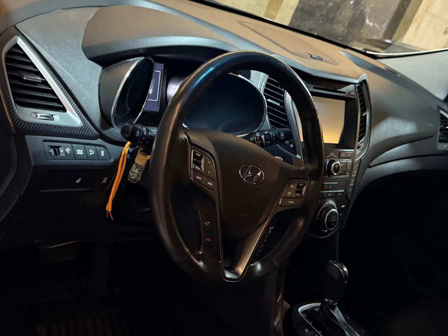 هیوندای سانتافه جی‌ال‌اس ۲.۴ GDI دو دیفرانسیل - 2017