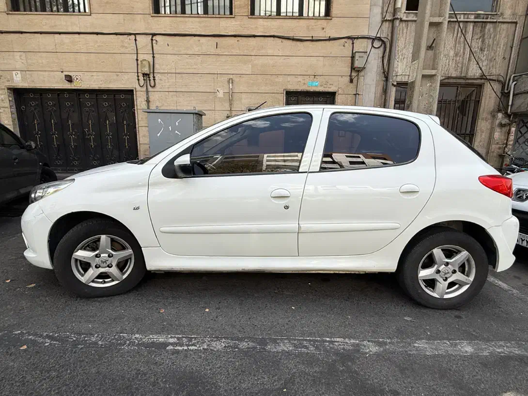 پژو 207 اتوماتیک - 1396