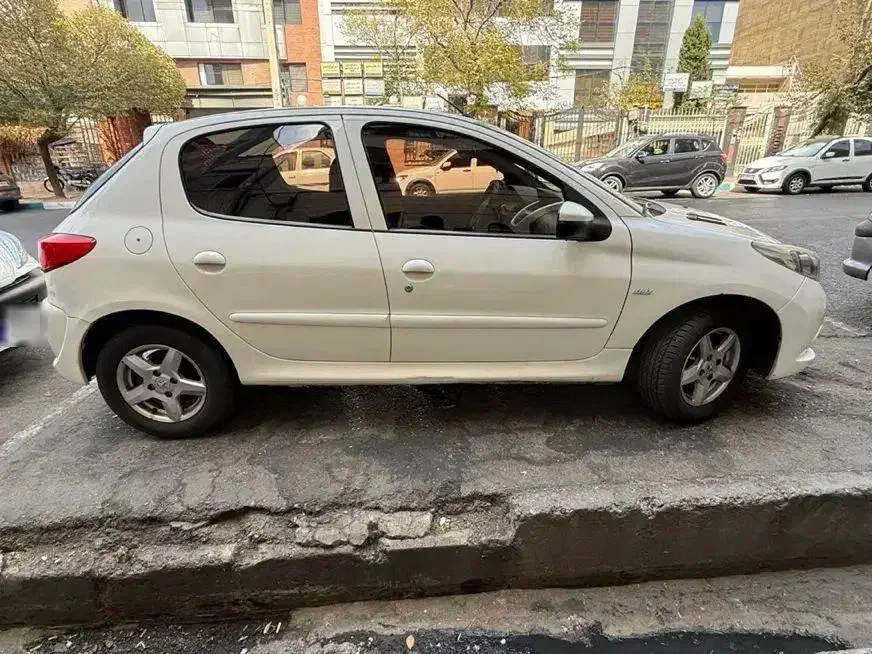 پژو 207 اتوماتیک - 1396