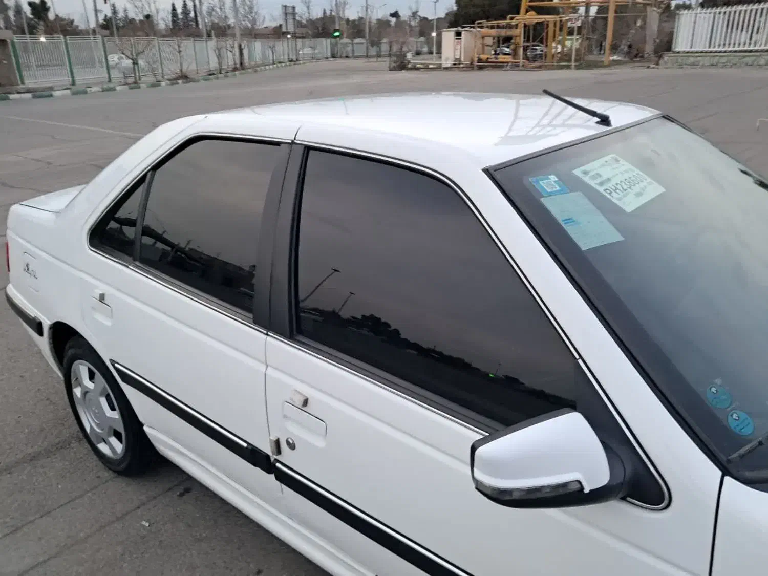 پژو پارس XU7P - 1402