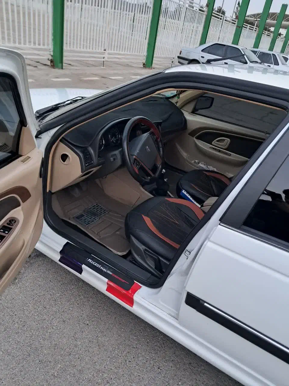 پژو پارس XU7P - 1402