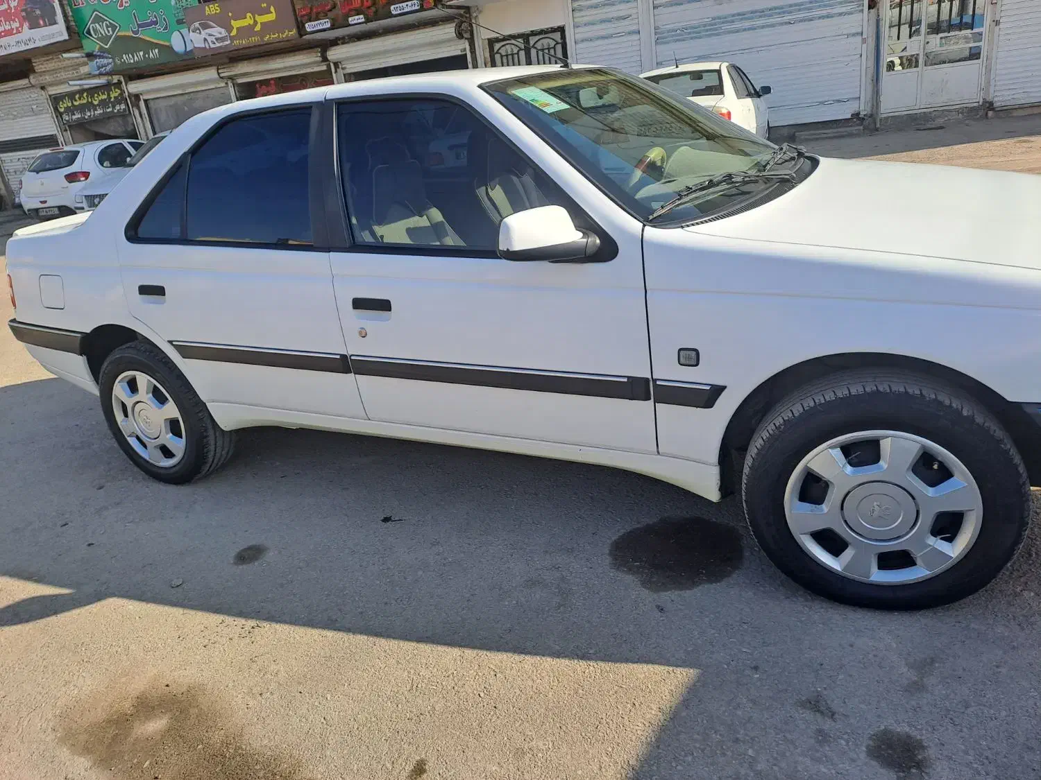 پژو 405 SLX بنزینی TU5 - 1400