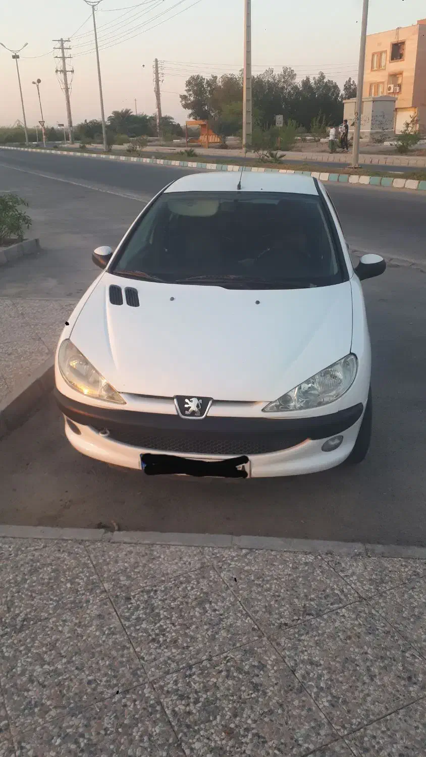 پژو ۲۰۶ صندوق دار v8 - 1394
