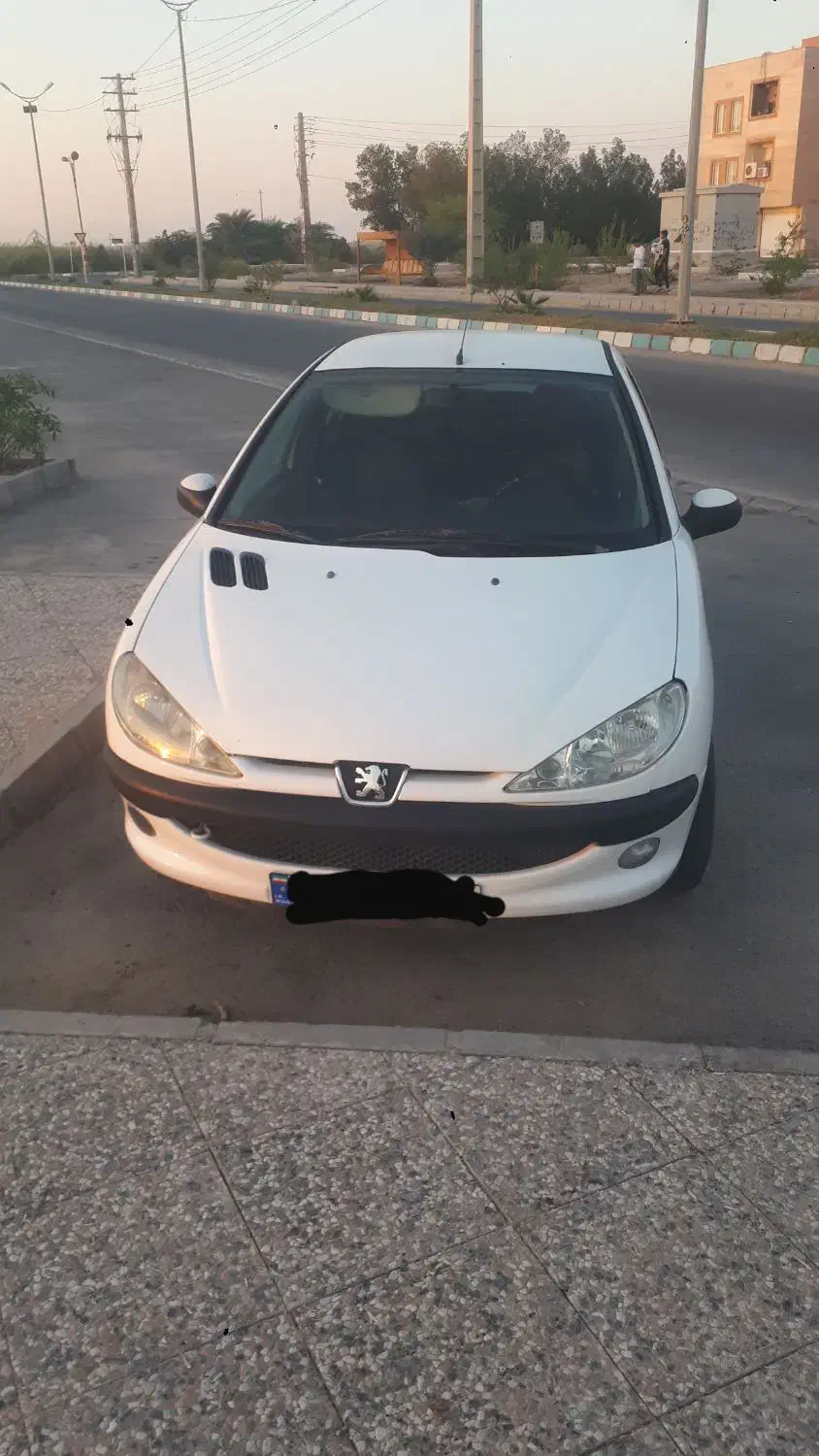پژو ۲۰۶ صندوق دار v8 - 1394