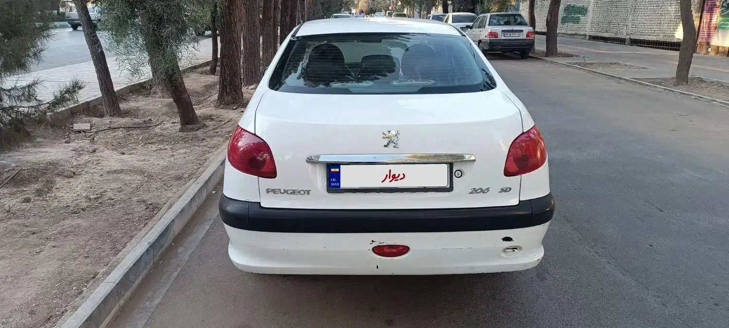 پژو ۲۰۶ صندوق دار v8 - 1396