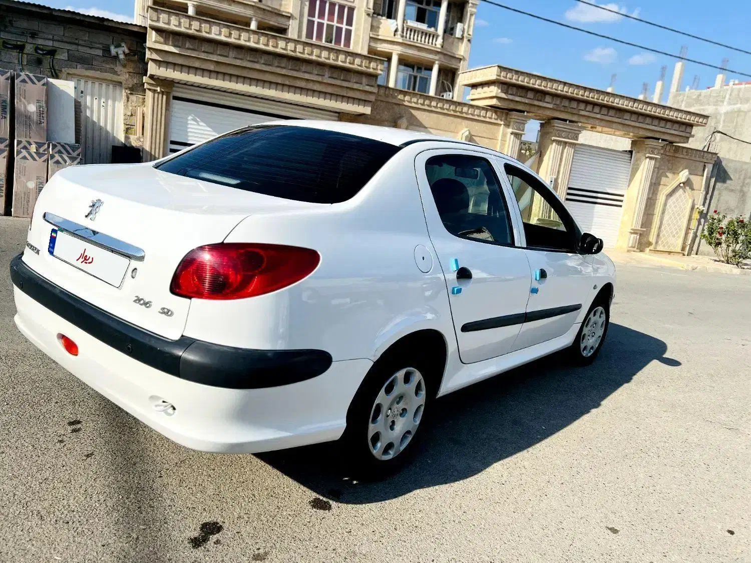 پژو ۲۰۶ صندوق دار v8 - 1396