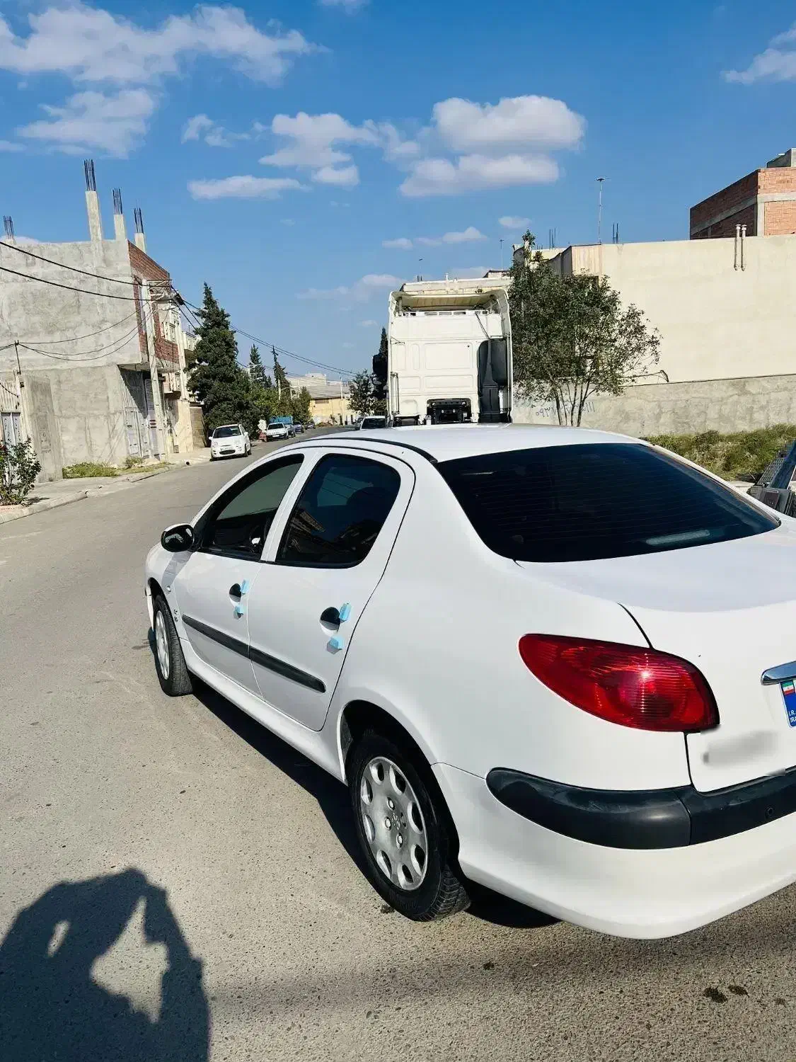 پژو ۲۰۶ صندوق دار v8 - 1396