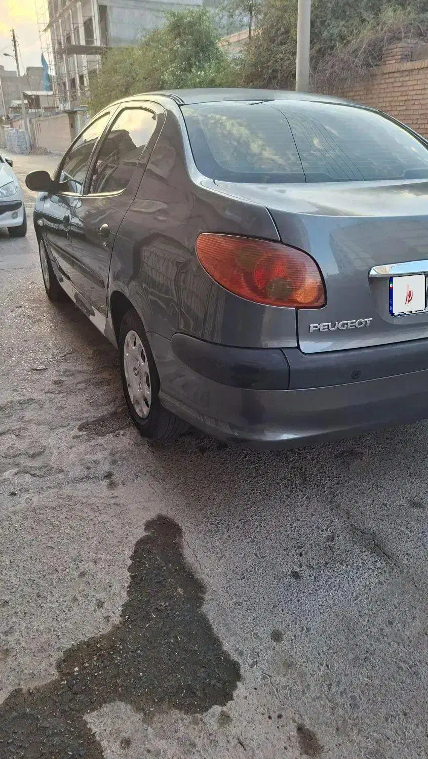 پژو ۲۰۶ صندوق دار v8 - 1393