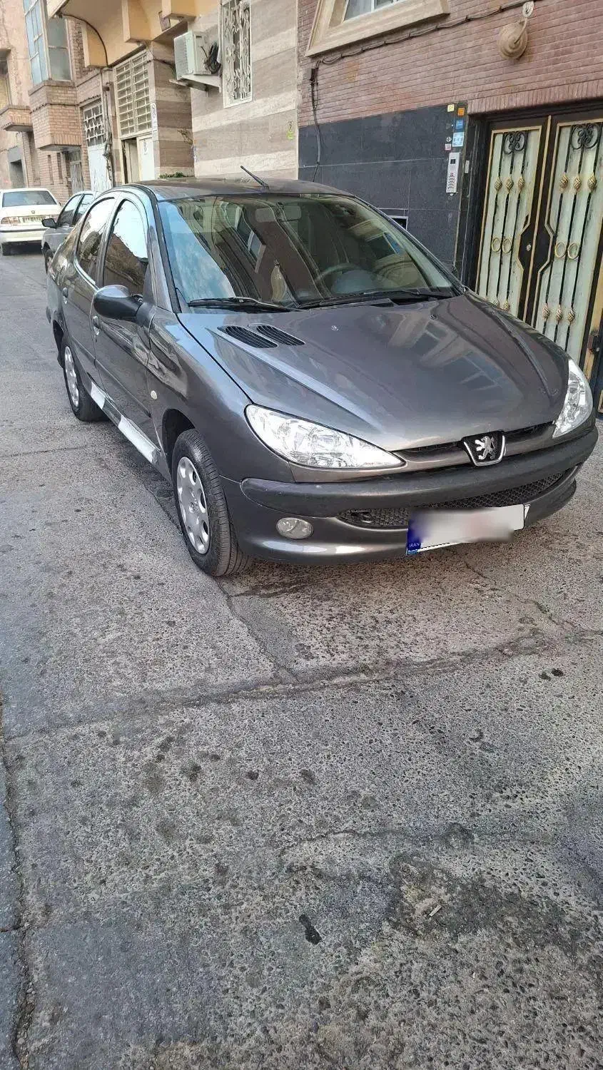 پژو ۲۰۶ صندوق دار v8 - 1393