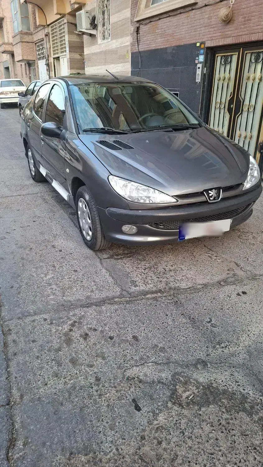 پژو ۲۰۶ صندوق دار v8 - 1393