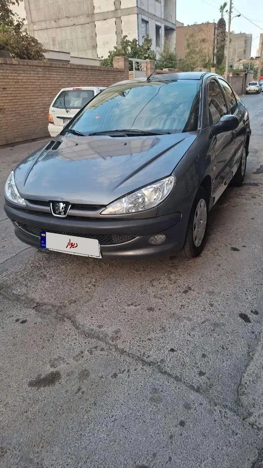 پژو ۲۰۶ صندوق دار v8 - 1393