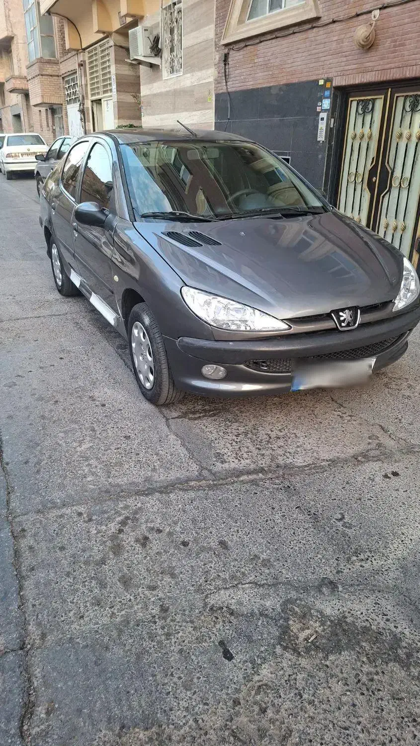 پژو ۲۰۶ صندوق دار v8 - 1393