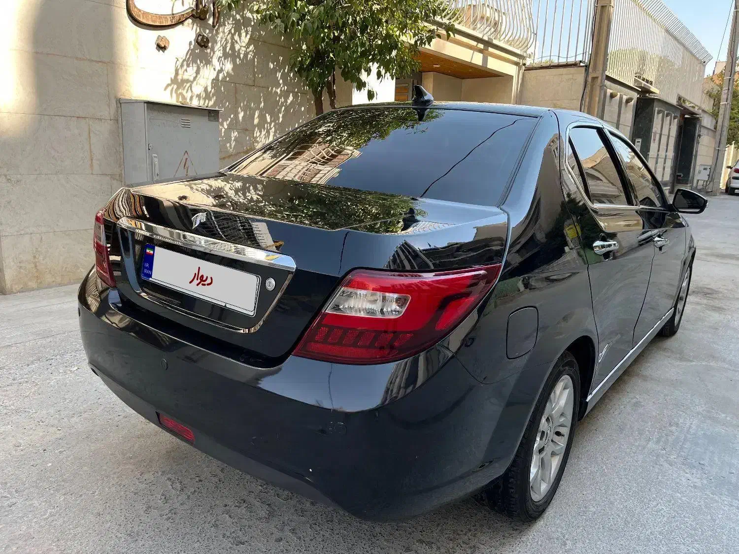 دنا پلاس توربو اتوماتیک - 1401