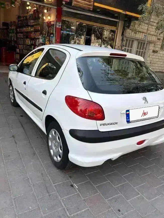 پژو 206 تیپ 2 - 1395