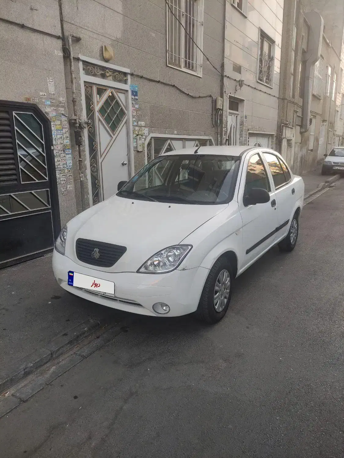 تیبا صندوق دار SX - 1391