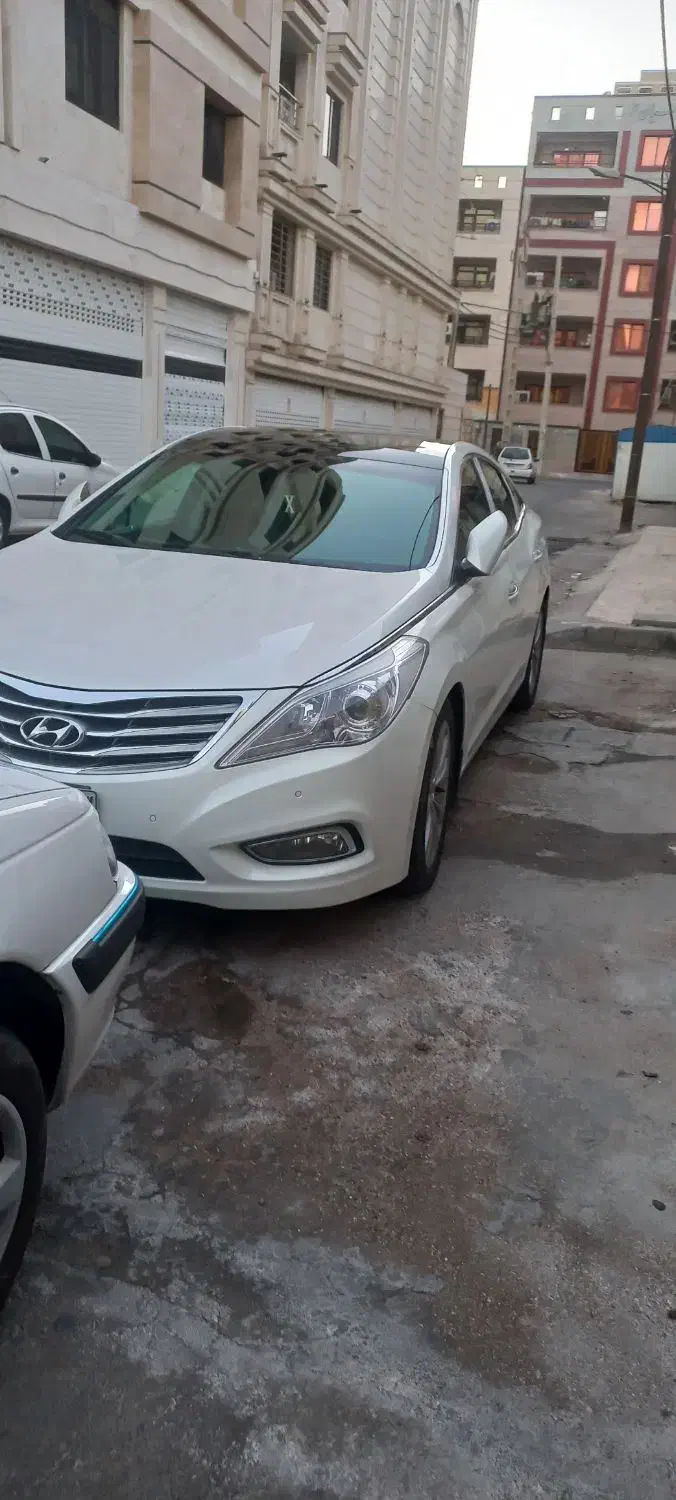 هیوندای آزرا (گرنجور) 3000cc - 2012