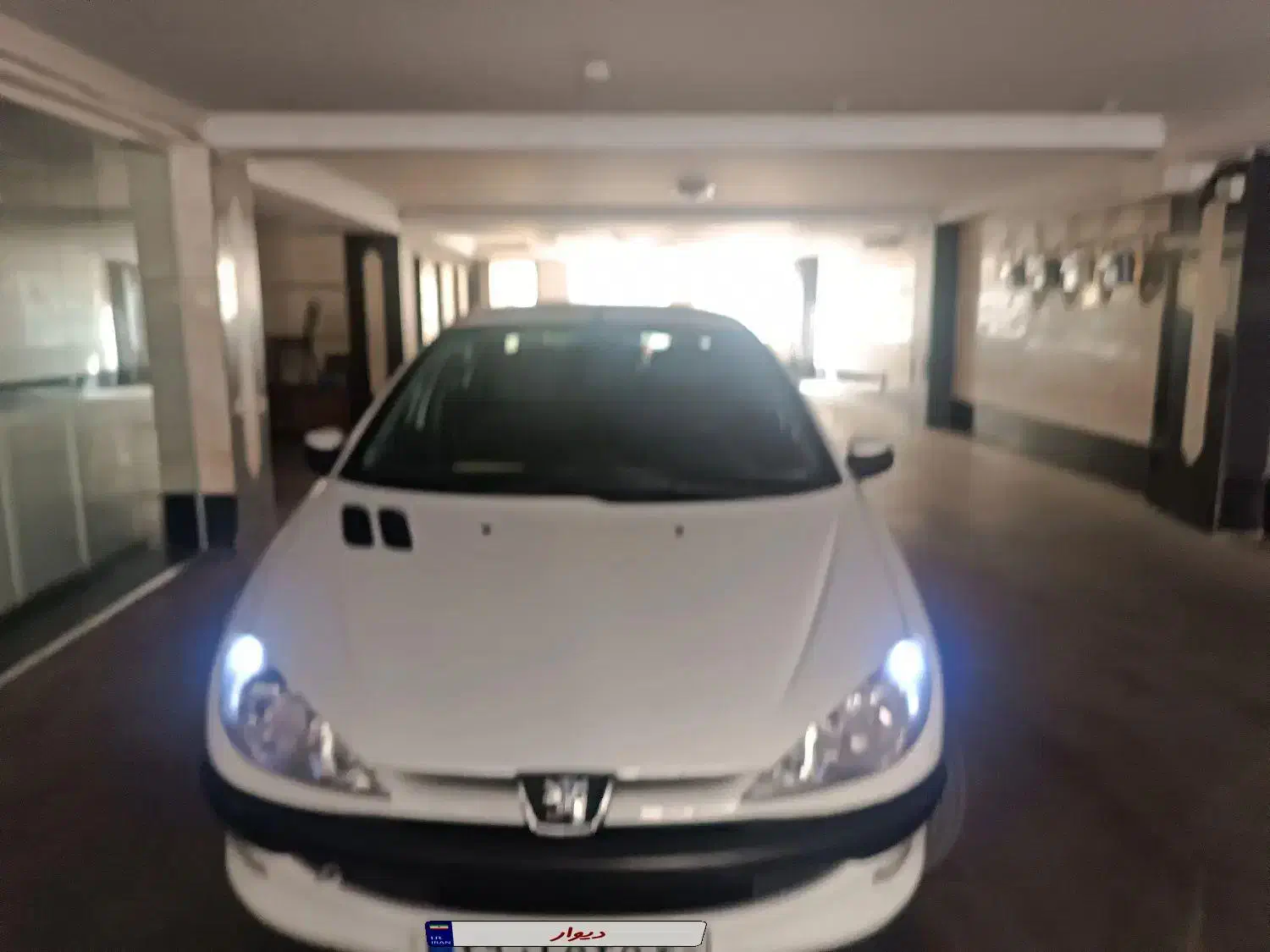 پژو ۲۰۶ صندوق دار v8 - 1397