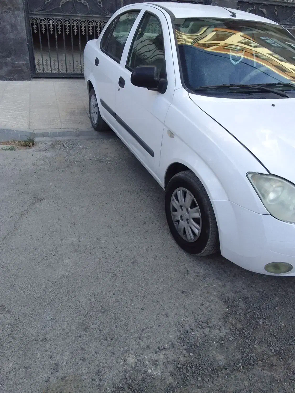 تیبا صندوق دار SL - 1395