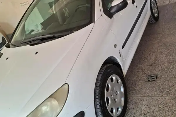 پژو ۲۰۶ صندوق دار v8 - 1393