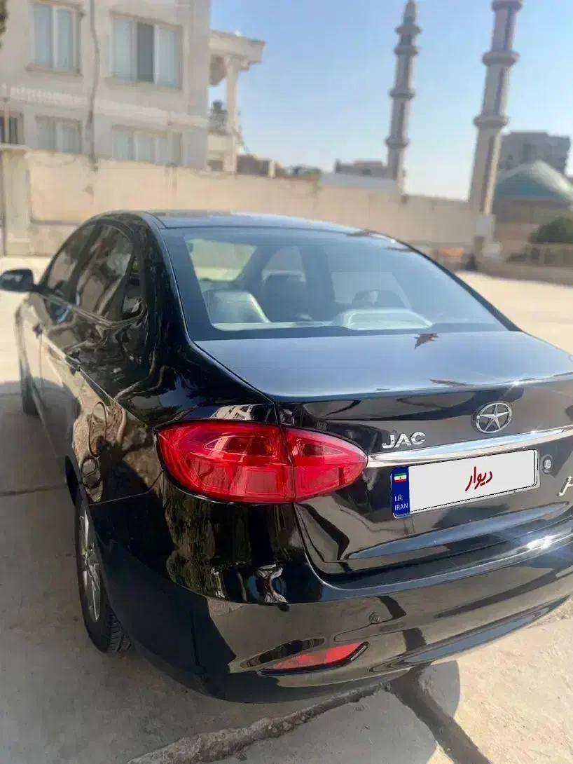 جک J4 اتوماتیک آپشنال - 1402