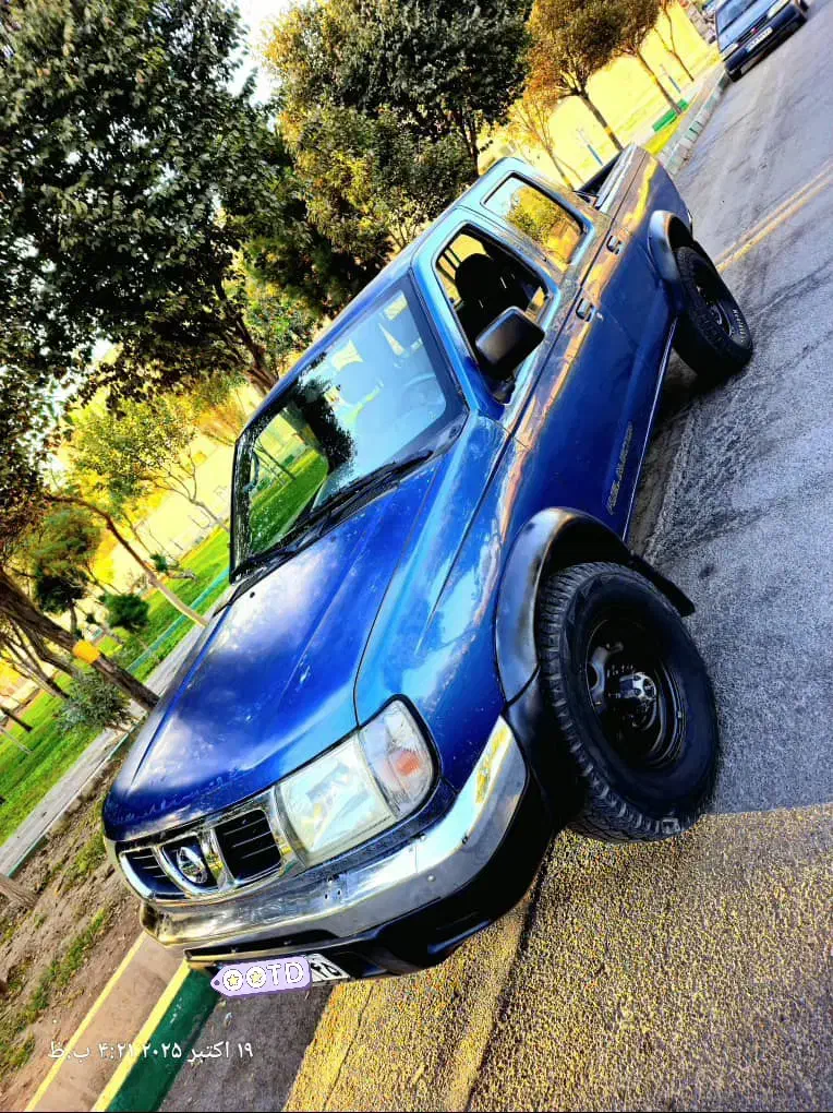 نیسان پیکاپ دو کابین دنده ای - 1381