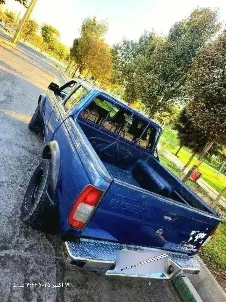 نیسان پیکاپ دو کابین دنده ای - 1381